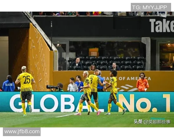 意甲激战：多特蒙德大胜拜仁点球大战点燃全场激情